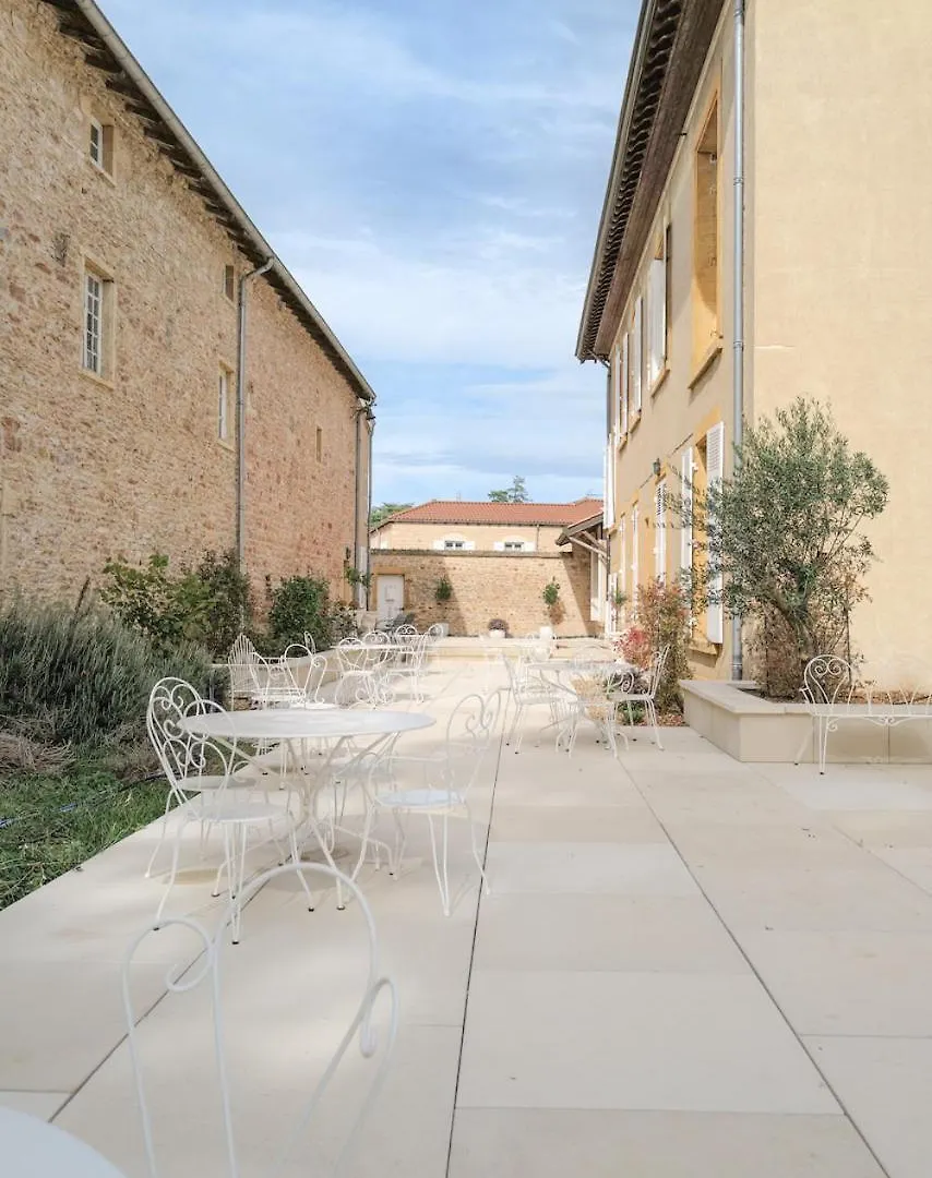 Дом отдыха Chateau Du Bost, 21 Personnes, Piscine, Beaujolais Blace